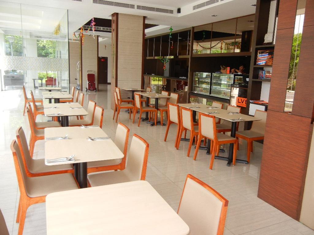 C'Haya Hotel Kota Kinabalu Exterior photo